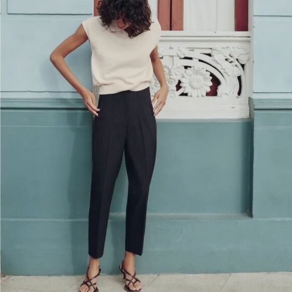 Zara PINSTRIPE High waisted ankle pants size S